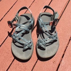 Women’s Chacos size 7